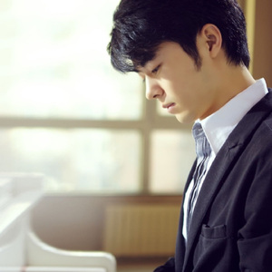 1975年明星裸体合成图片
